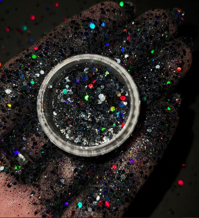 Glitter Dark Prada Use Glow