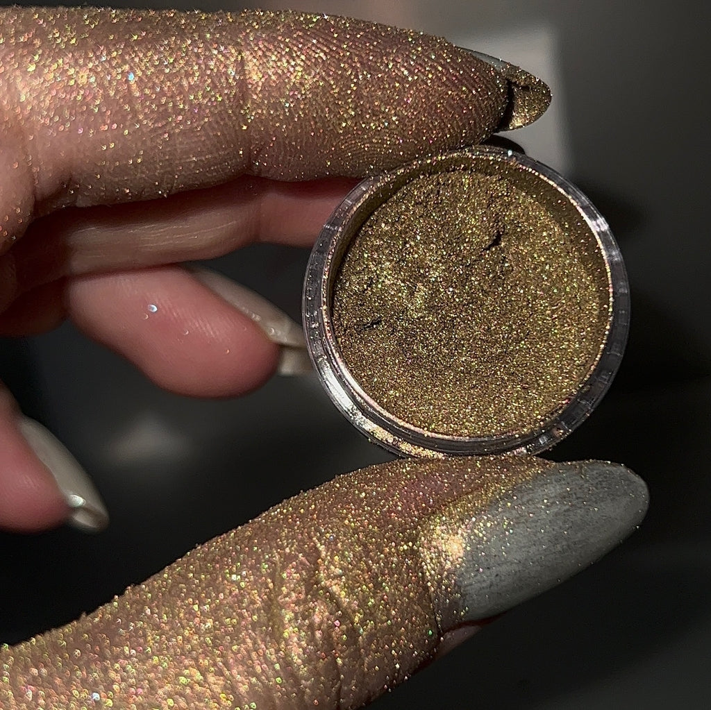 Pigmento Birthday | Colección B-day Use Glow