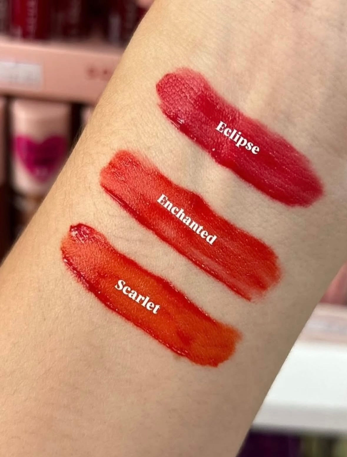 TINT BLUR Soft Focus Ruby Rose