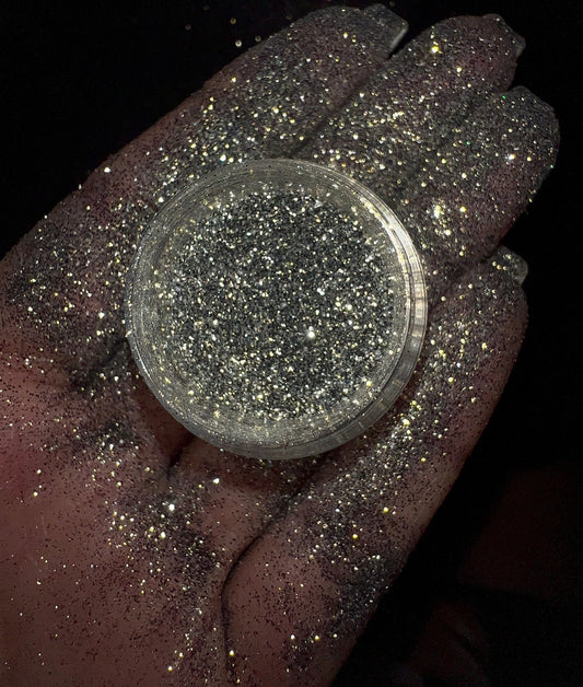 Glitter Danielly Gleice Use Glow