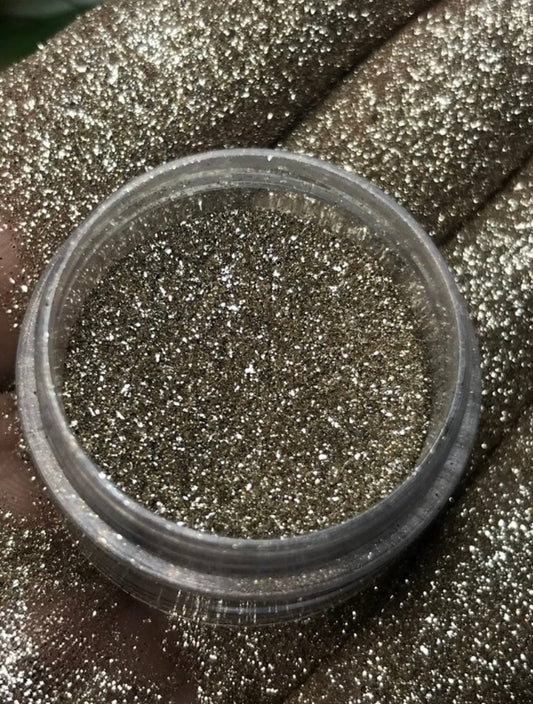 Glitter Paris Use Glow