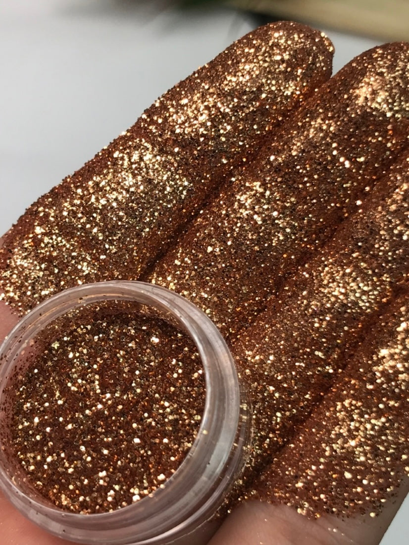 Glitter New York Use Glow