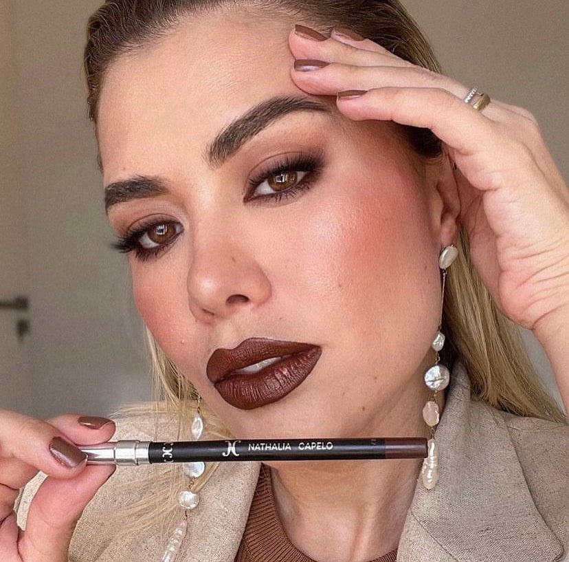 Lápiz delineador Gel Eyeliner marrón Nathalia Capelo