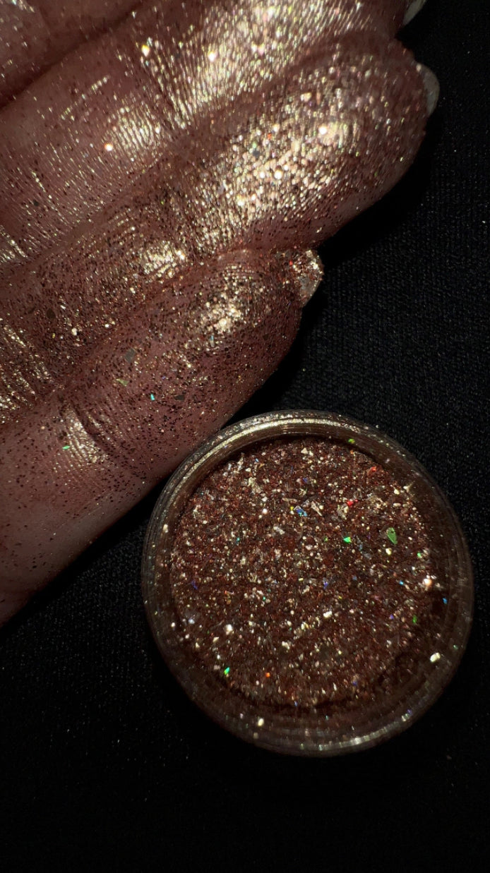 Glitter/Pigmento Luanna Charamba Colección Maquilladores de Brasil Use Glow